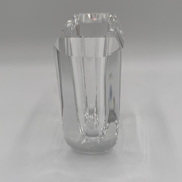 Skruf Signed Crystal Vase, etched. - Picture 2 of 7